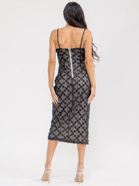 WOMEN'S SLEEVELESS FLOWER DETAILED BODYCON MIDI DRESS