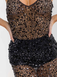 WOMEN'S SLEEVELESS V-NECK SEQUINS BODYCON MIDI DRESS