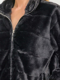 WOMEN'S LONG SLEEVE ZIPPER CLOSURE FRONT POCKETS FAUX FUR JACKET