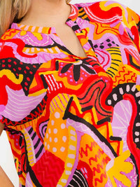 PLUS SIZE SHORT SLEEVE V-NECK MULTI PRINT BLOUSE