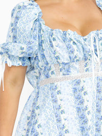 PLUS SIZE SHORT PUFF SLEEVE ELASTIC WAIST FLORAL MINI DRESS