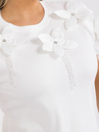 PLUS SIZE SHORT SLEEVE FLOWER STONES DETAILED TOP