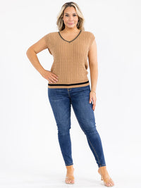 PLUS SIZE SLEEVELESS V-NECK CABLE KNIT SWEATER VEST