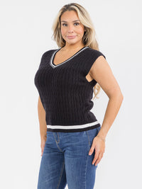PLUS SIZE SLEEVELESS V-NECK CABLE KNIT SWEATER VEST