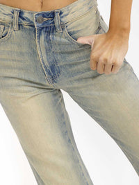 WOMEN'S BUTTON CLOSURE STRAIGHT LEG VINTAGE WASHED DENIM PANTS