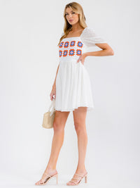 WOMEN'S SHORT PUFF SLEEVE SQUARE NECK CROCHET EYELET DETAILED MINI DRESS