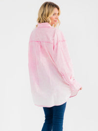 WOMEN'S LONG SLEEVE BUTTON UP FRONT POCKET CHAMBRAY WASHED OVERSIZED SHIRT