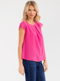WOMEN'S SHORT CROCHET RUFFLE SLEEVE DETAILED BLOUSE