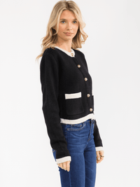 WOMEN'S LONG SLEEVE BUTTON CLOSURE FRONT POCKETS COLORBLOCK KNIT SWEATER