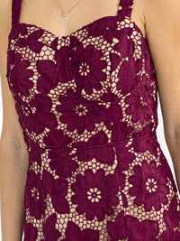 WOMEN'S SLEEVELESS FRONT SLIT CROCHET MIDI DRESS