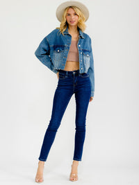 WOMEN'S LONG SLEEVE BUTTON CLOSURE FRONT POCKETS WASHED DISTRESS DENIM JACKET