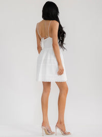 WOMEN'S SLEEVELESS V-NECK OPEN BACK SMOCK EYELET LACE MINI DRESS