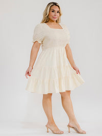 PLUS SIZE SHORT SLEEVE OPEN BACK SQUARE NECK FRONT POCKETS SMOCK MINI DRESS