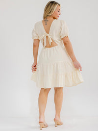 PLUS SIZE SHORT SLEEVE OPEN BACK SQUARE NECK FRONT POCKETS SMOCK MINI DRESS