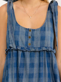WOMEN'S SLEEVELESS TIERED CHECKERS PRINT DENIM MAXI DRESS