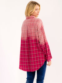 WOMEN'S LONG SLEEVE FRONT POCKET BUTTON UP PLAID OMBRE OVERSIZED TOP