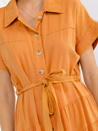WOMEN'S SHORT SLEEVE BUTTON UP SELF TIE TIERED WASHED DENIM MAXI DRESS
