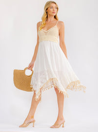 WOMEN'S SLEEVELESS V-NECK ELASTIC WAIST CROCHET LACE MINI DRESS