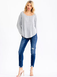 WOMEN'S LONG SLEEVE BUTTON UP HIGH-LOW OVERSIZED WAFFLE TOP
