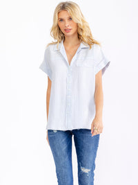 WOMEN'S SHORT SLEEVE V-NECK BUTTON UP CONTRAST BLOUSE