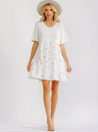 WOMEN'S SHORT SLEEVE FLORAL EMBROIDERY LOOSE FIT MINI DRESS