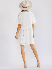 WOMEN'S SHORT SLEEVE FLORAL EMBROIDERY LOOSE FIT MINI DRESS