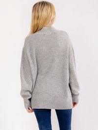 WOMEN'S LONG SLEEVE MOCK NECK PULLOVER OVERSIZED SWEATER