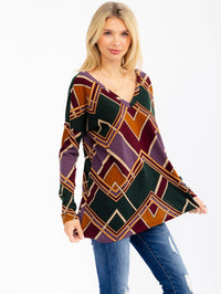WOMEN'S LONG SLEEVE V-NECK MULTI PRINT TOP