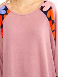 WOMEN'S LONG SLEEVE HEARTS PRINT TOP