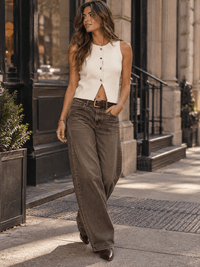 WOMEN'S SLEEVELESS BUTTON UP RIBBED BLOUSE