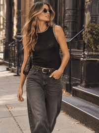 WOMEN'S SLEEVELESS MOCK NECK CHAIN TRIM KNIT TOP