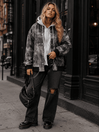 WOMEN'S LONG SLEEVE BUTTON CLOSURE FRONT POCKETS PU PLEATHER CONTRAST HOODED JACKET