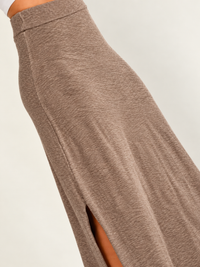 WOMEN'S ELASTIC WAIST SIDE SLIT MAXI SKIRT