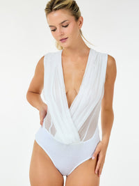 WOMEN'S SLEEVELESS V-NECK SURPLICE BODYSUIT