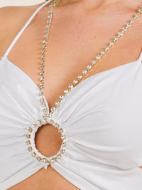 WOMEN'S SLEEVELESS V-NECK OPEN BACK CROP TOP