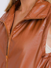 WOMEN'S SLEEVELESS ZIP UP FRONT POCKETS PU PLEATHER VEST