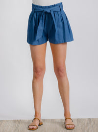 WOMEN'S ELASTIC WAIST FRONT POCKETS SELF TIE DENIM MINI SHORTS