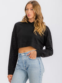 WOMEN'S LONG SLEEVE STUDS DETAILED HOODED PULLOVER CROP TOP