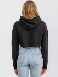 WOMEN'S LONG SLEEVE STUDS DETAILED HOODED PULLOVER CROP TOP