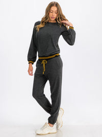 WOMEN'S LONG SLEEVE TRIM DETAILED PULLOVER SWEATER