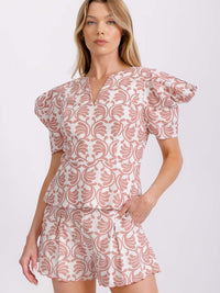 WOMEN'S SHORT RUFFLE SLEEVE V-NECK MULTI PRINT BLOUSE