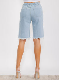 WOMEN'S BUTTON CLOSURE POCKETS DISTRESS DENIM SHORTS
