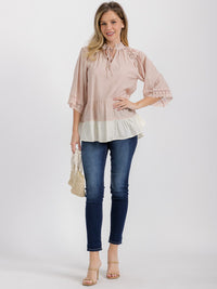 WOMEN'S 3/4 SLEEVE V-NECK RUFFLE DETAILED BLOUSE