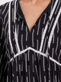 WOMEN'S LONG SLEEVE V-NECK TRIM DETAILED MINI DRESS