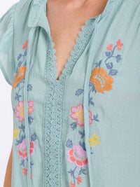 WOMEN'S SHORT SLEEVE V-NECK FLORAL EMBROIDERY BLOUSE