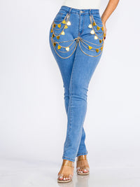 WOMEN'S BUTTON CLOSURE POCKETS CHAIN HEARTS STRETCH DENIM SKINNY JEANS