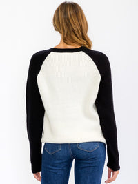 WOMEN'S LONG SLEEVE GRAPHIC COLORBLOCK PULLOVER SWEATER