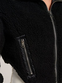 WOMEN'S LONG SLEEVE ZIP UP POCKETS SHERPA JACKET