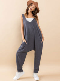 WOMEN'S SLEEVELESS FRONT V-NECK POCKET STRAIGHT LEG RIBBED JUMPSUIT