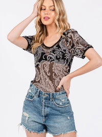 WOMEN'S SHORT SLEEVE MESH PAISLEY PRINT BODYSUIT